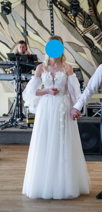 Elegancka suknia ślubna KSIĘŻNICZKA z rozcięciem