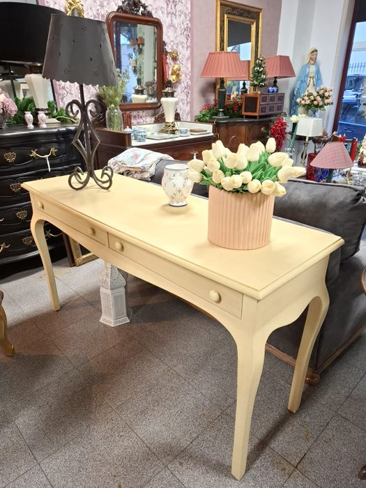 Consola/Aparador.Estilo Clássico Provençal.