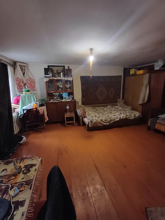 Продам частину будинку на Крошні