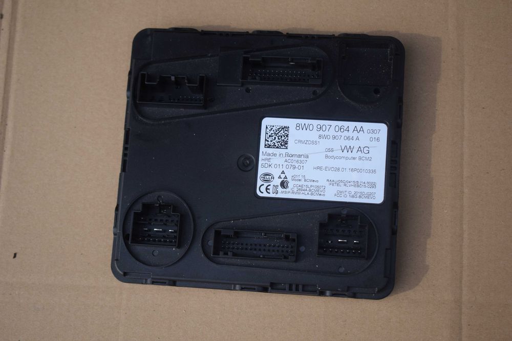 AUDI A4 8W B9 .moduł sterownik komfortu .8W0.907064A