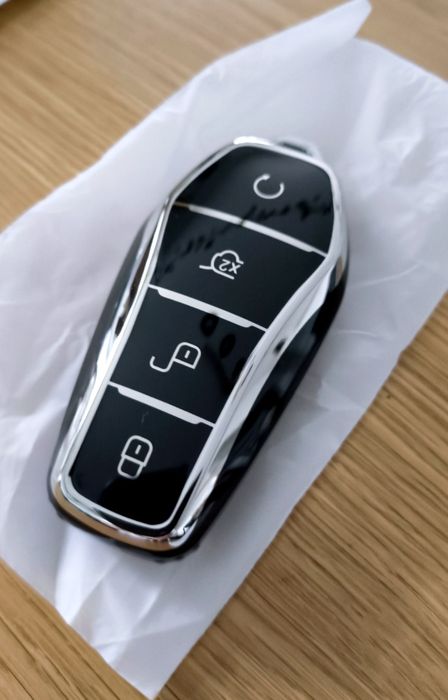 Etui na kluczki BYD