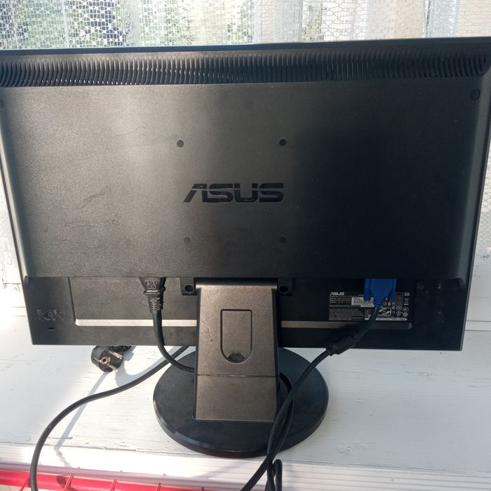 монитор компьютер asus