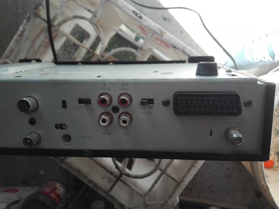 Recetor de satélite em bom estado