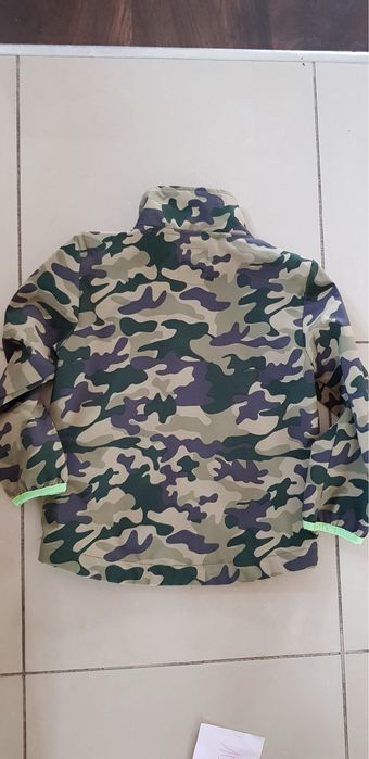 Softshell dla chłopca moro r 104