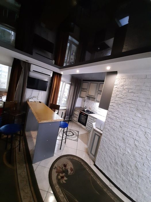 ПОЧАСОВО на Червоноі Калини 4а Студія