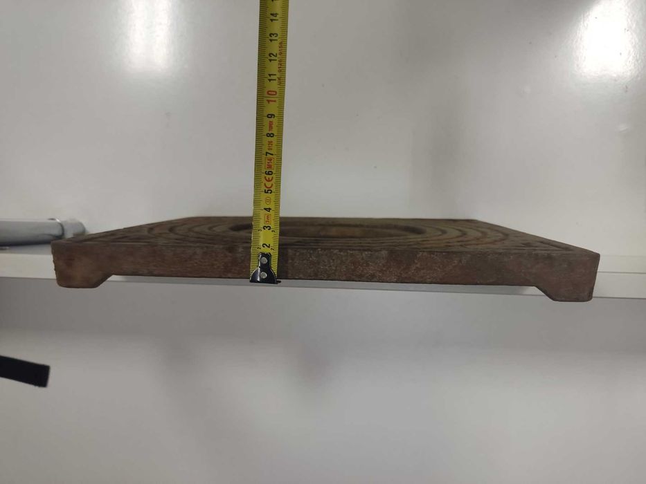 Плита чугунна б/в