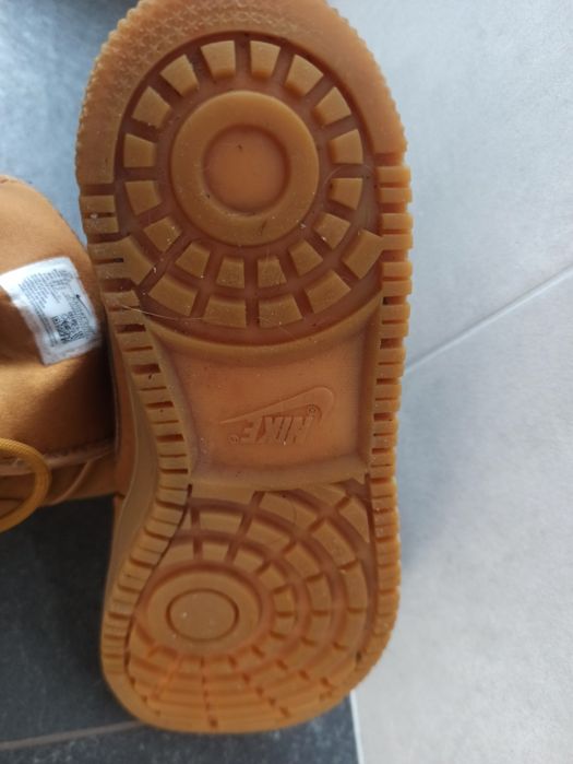 Nike Court 44,5 brązowe