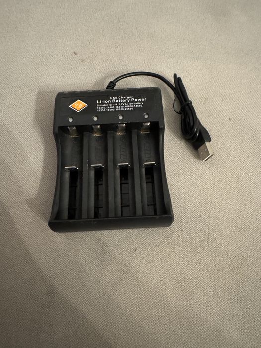 Ładowarka akumulatorów