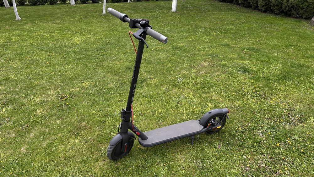 Електросамокат Xiaomi electric scooter 4
