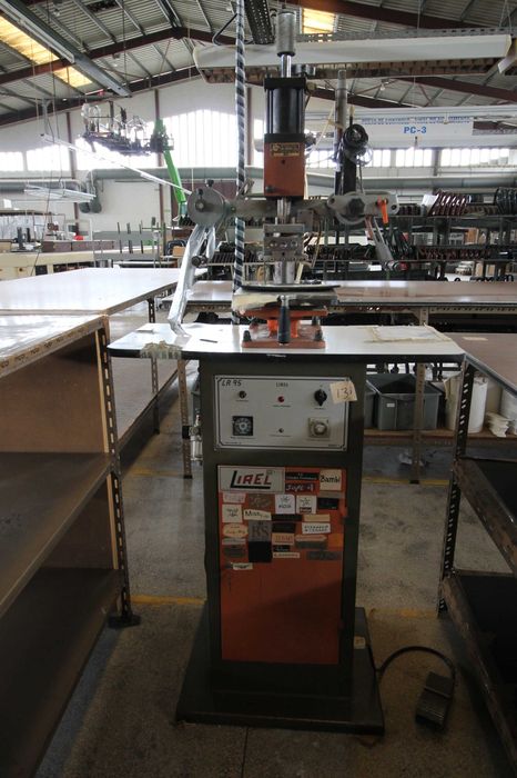 Máquinas de timbrar Lirel LR 95 para a indústria do calçado - 995€ CADA