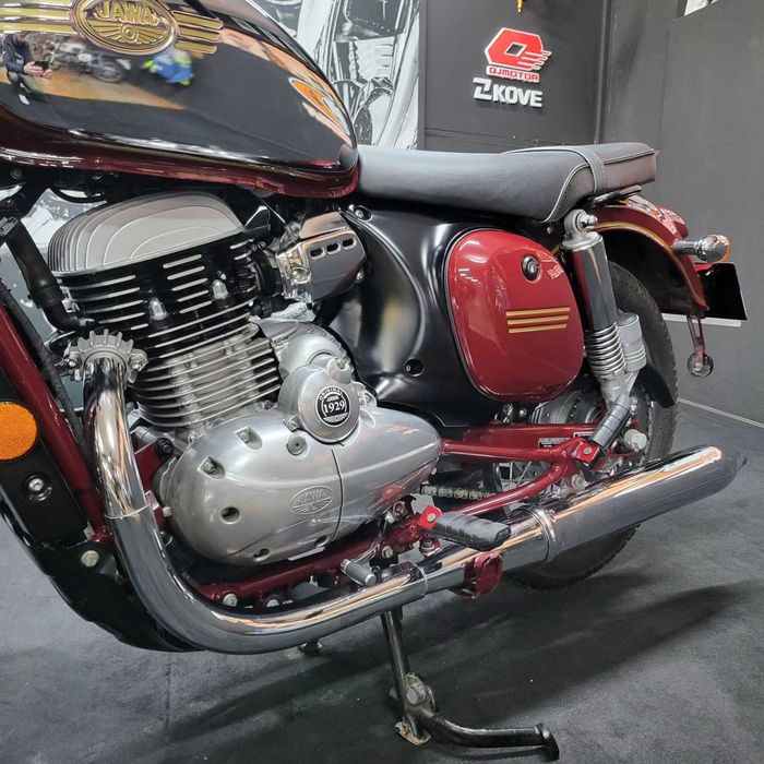 Jawa 300 cl 2020