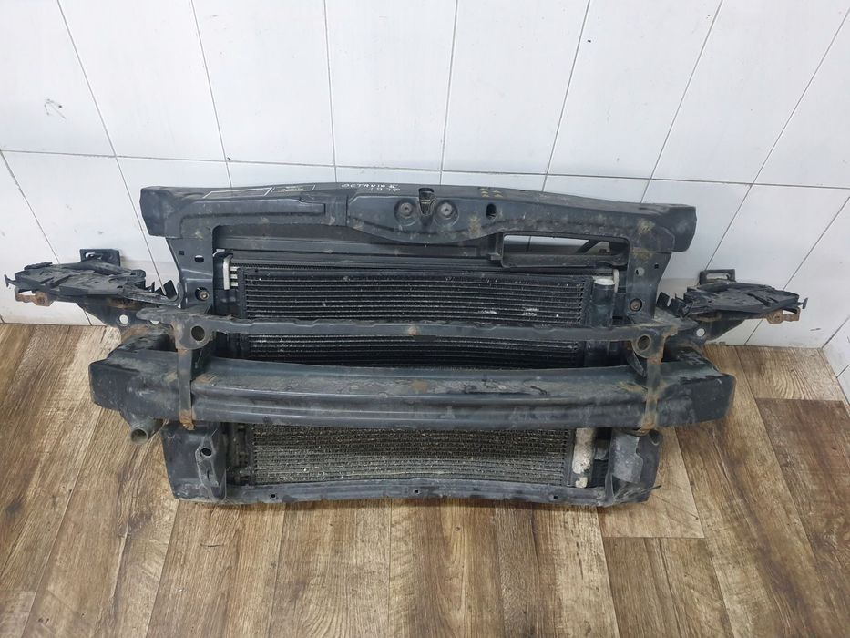 PAS PRZEDNI CHŁODNICE SKODA OCTAVIA II 1.9 TDI