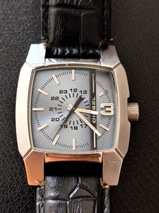 Relogio Diesel Cliffhanger,entrego em mão Lisboa ou envio CTT