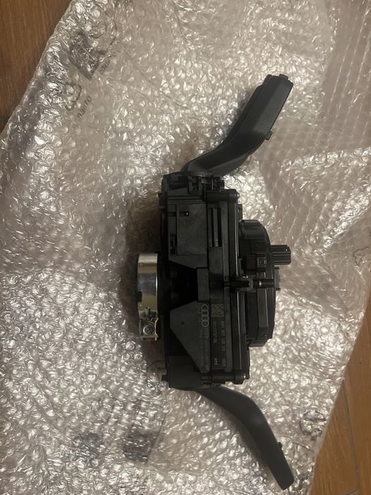 Підрульові перемикачі гітара в зборі Audi Q7 16-18 4M0907129GS0009