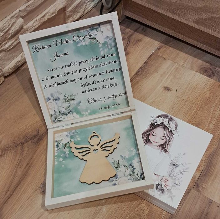 Podziękowania komunijne w pudełku drewnianym