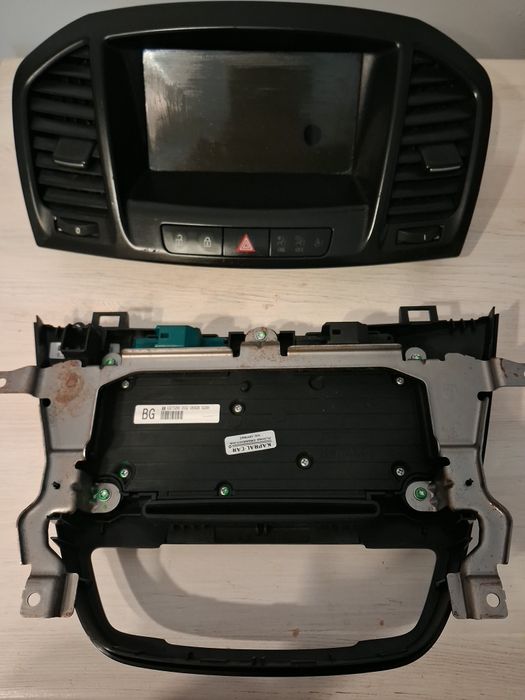 Panel radia plus wyświetlacz opel insignia 2009