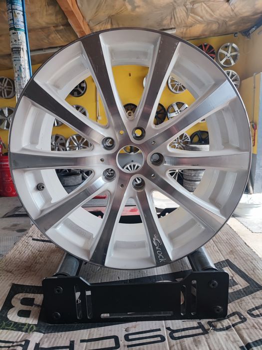 Felgi Alufelgi 5x114,3 8J 18 Cali ET 50 | Brock Białe Renault Toyota