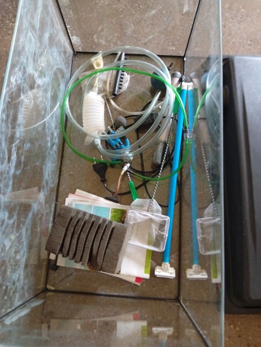 Akwarium i akcesoria dla rybek