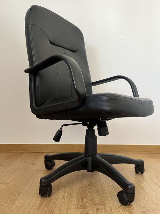 Cadeira de escritório ergonómica