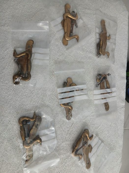 7 Puxadores Antigos   para Moveis