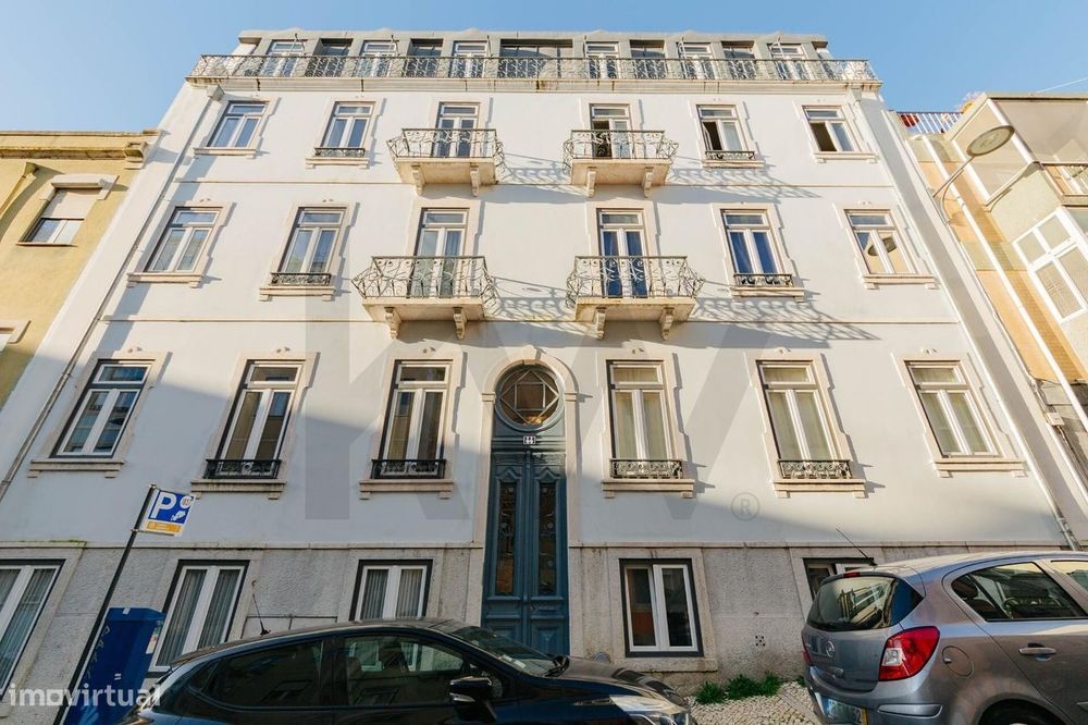 Apartamento T3 - Bairro das  Colonias - 100% RENOVADO PRÉDIO & FRAÇÕES