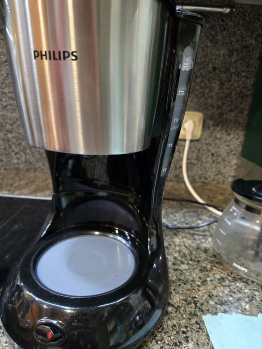 Капельная кофеварка Philips б/у