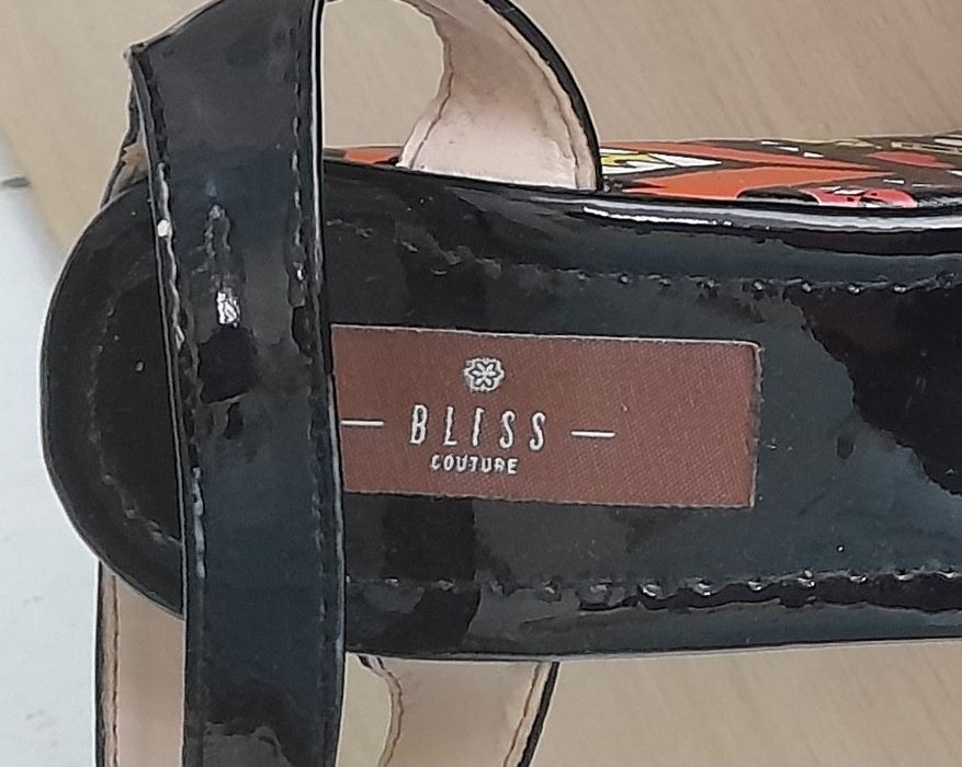 Sandálias originais Bliss Couture N.38 - Semi-Novas - ÚLTIMOS DIAS