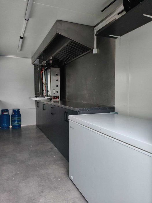 Przyczepa gastronimiczna, foodtruck,kebab. Wyposażona, gotowa do pracy