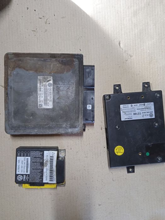 Блок управління двигателем мозги ЄБУ Volkswagen Passat B6 2.0 tdi