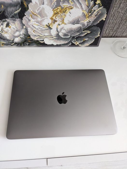 MacBook Air M1 акум 100%