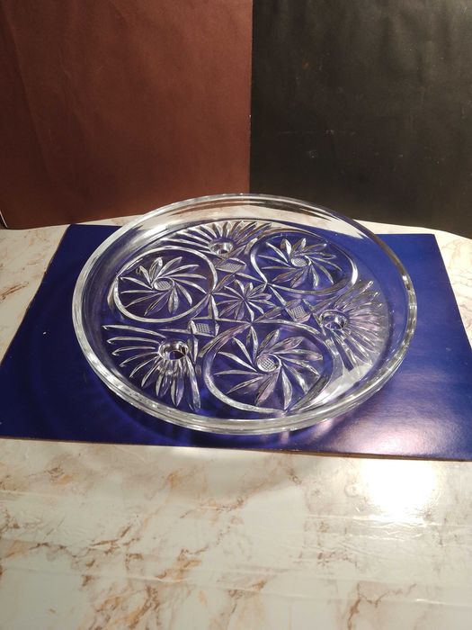 конфетницы, тортница  салатники соусники фруктовница кофейный набор