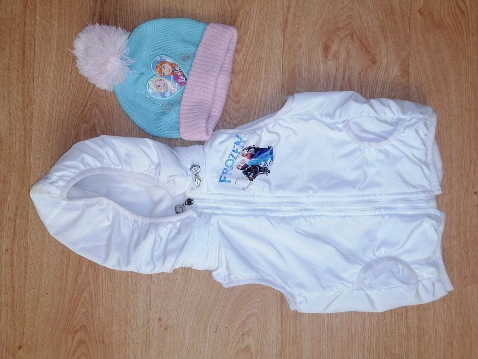 Стильная демисезонная жилетка деми жилет безрукавка Frozen Elsa шапка