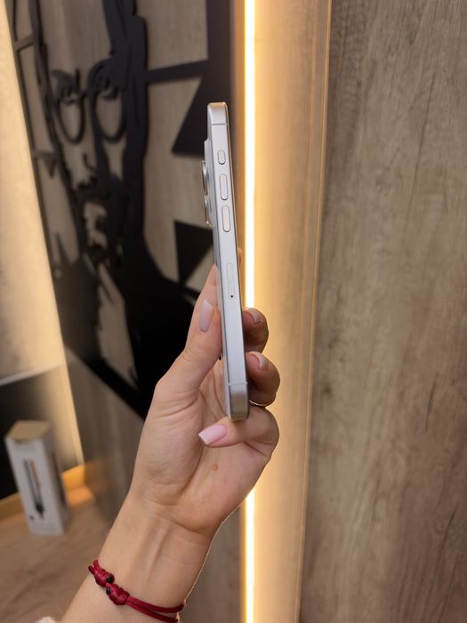 Б/у IPHONE 15Pro Max 1TB White Titanium Neverlock Костюшка,5 igran d