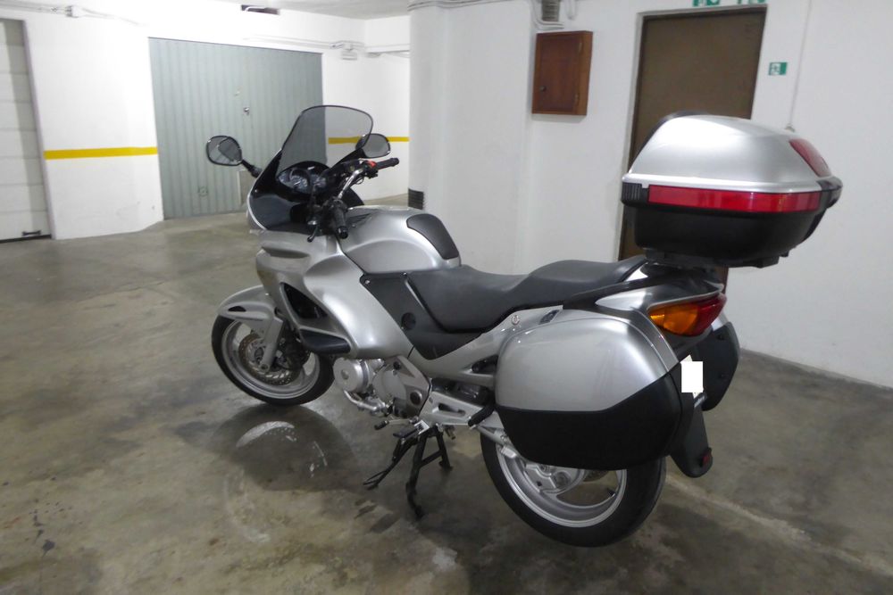 Honda Deauville 650