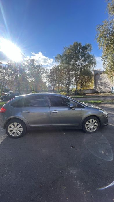 автомобіль Citroën C4