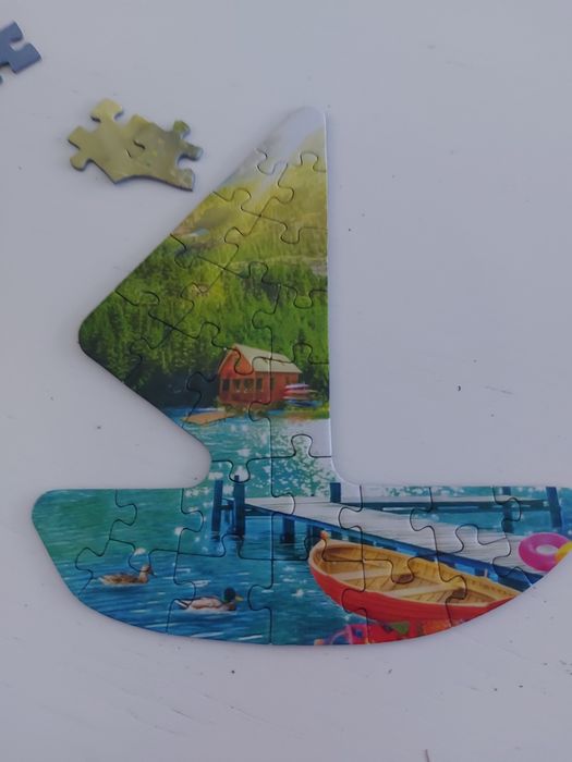 Sprzedam puzzle ukryte kształty