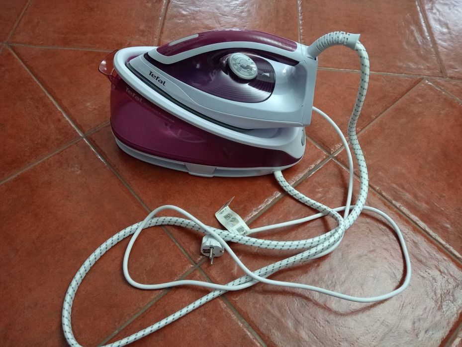 Ferro de engomar Tefal