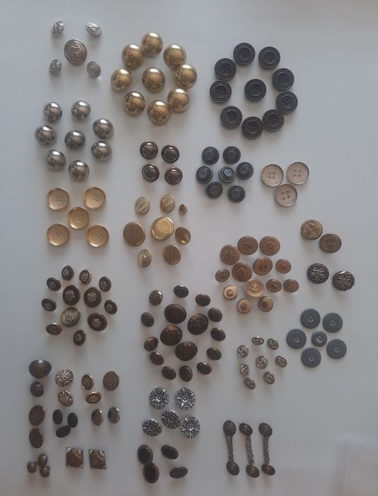 Botões em  massa e metálicos Vintage