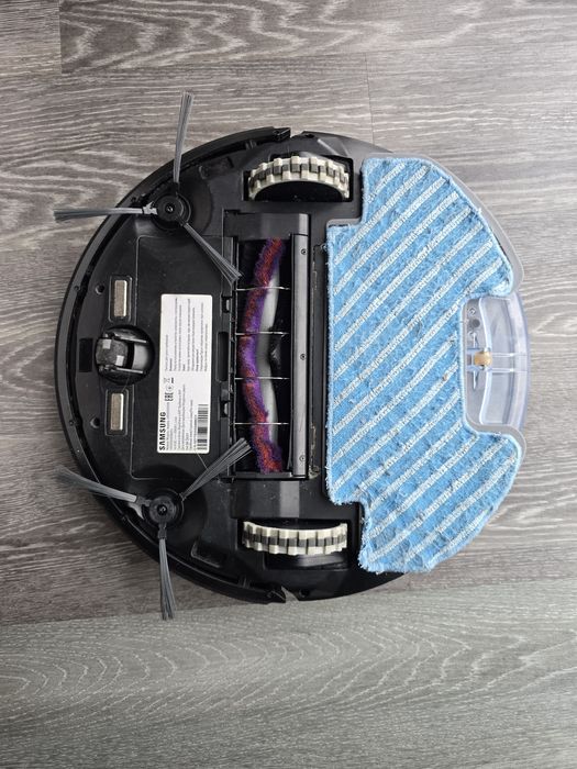 Повністю справний робот-пилосос Samsung POWERbot-E VR5000