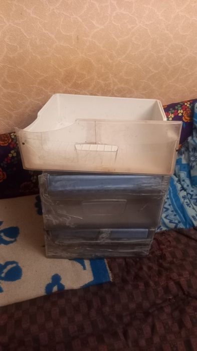 Полки     для     INDEZIT.       Б/У.