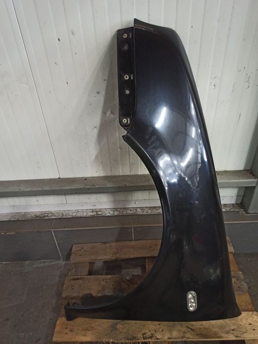 Volkswagen Golf lV 4 błotnik lewy super stan ładny