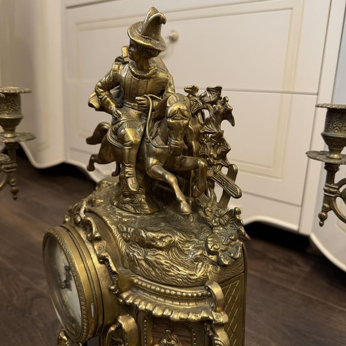 Годинник з канделябрами бронза антикваріат з Європи