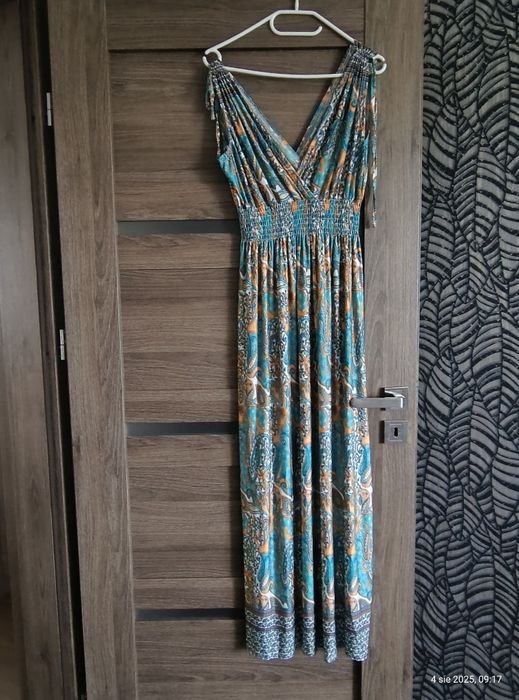 Długa sukienka letnia
