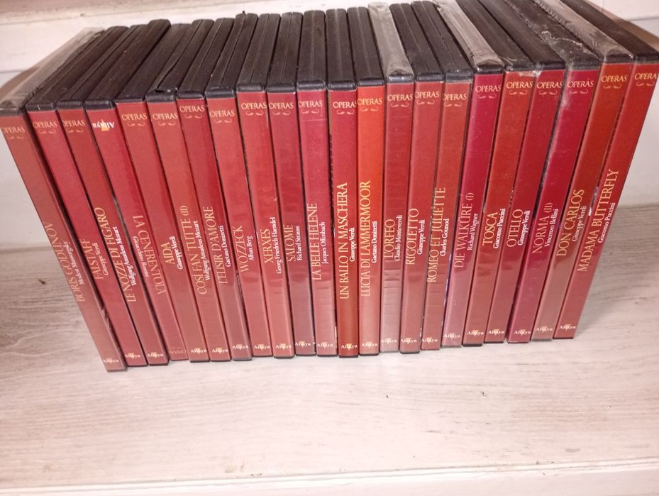 Coleção "Les plus Grandes óperas"em DVD -24 discos novos