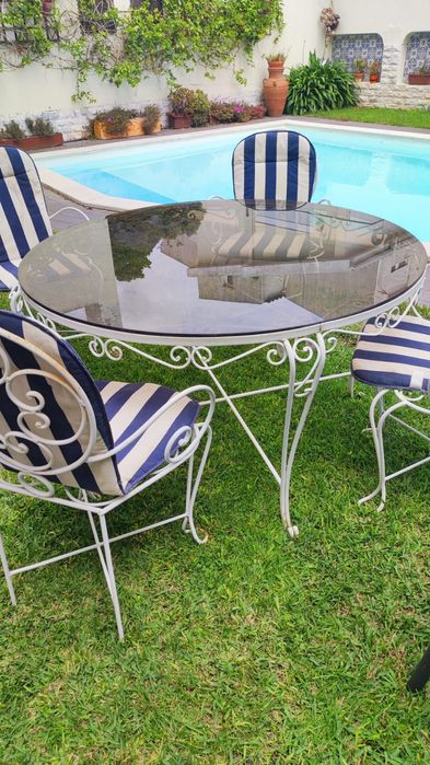 Conjunto de jardim de ferro