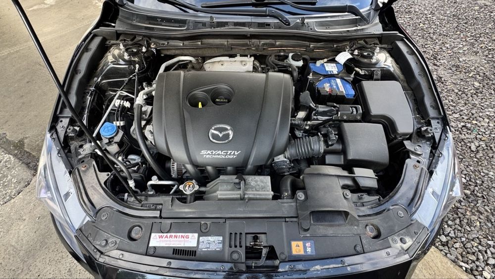 Mazda 3 2015.