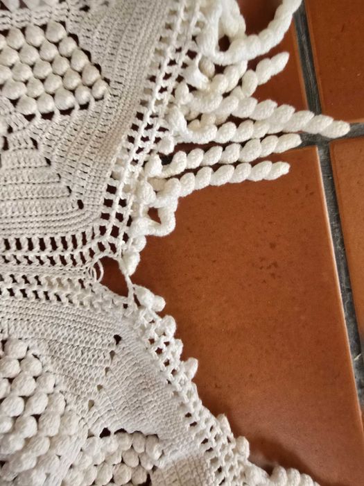 Colcha branca em renda