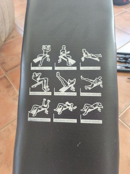 Vendo banco abdominais e musculação