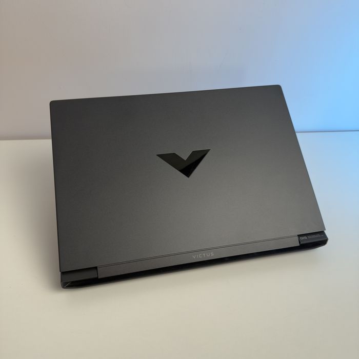 Victus 15.6' FHD 144hz RTX 5060, I7-13620H, 16GB/1TB