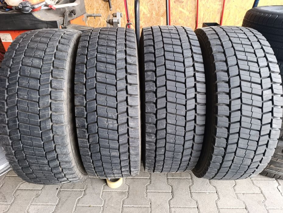 Шини 305/70R19.5  Bridgestone
